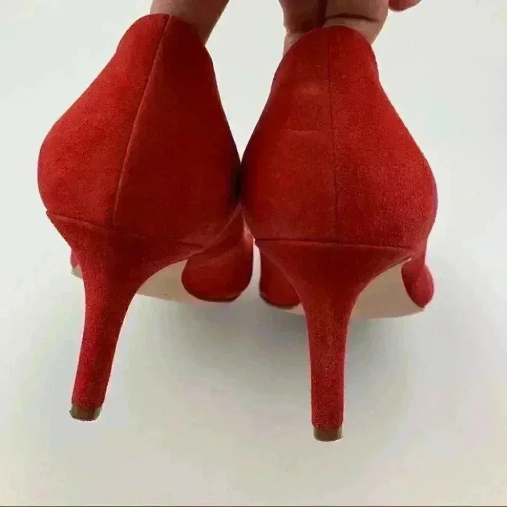 Ann Taylor heels size 9 coral suede almond toe